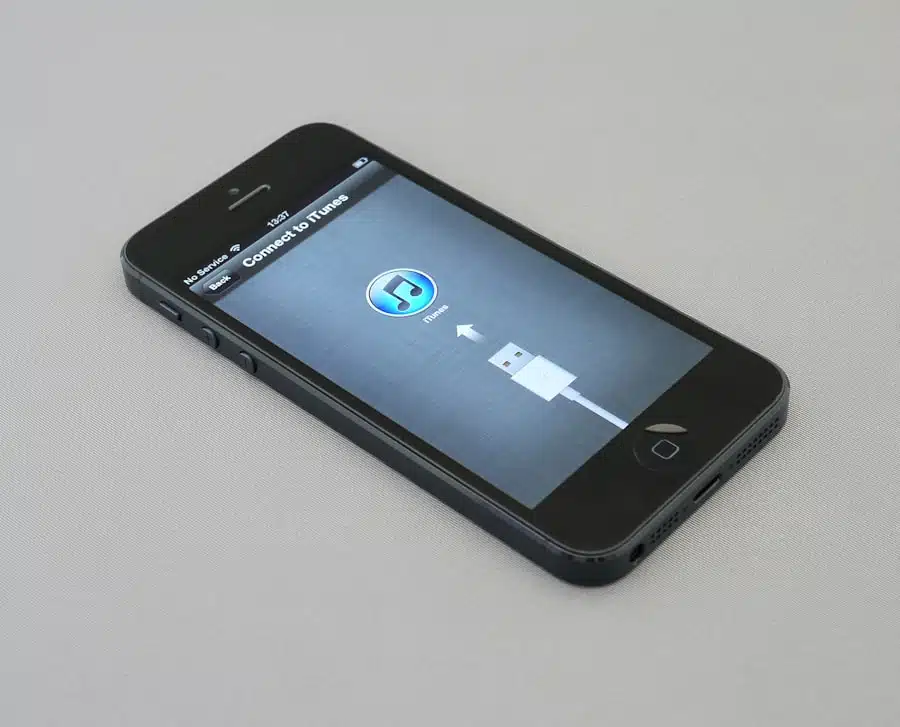 Photo AutoOps Technician Mobile App