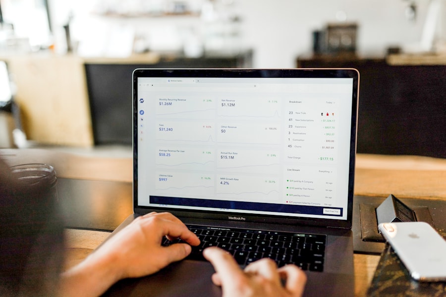Photo scheduling software