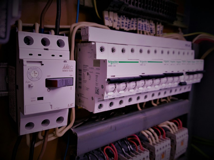 Electrical contractors field service software features